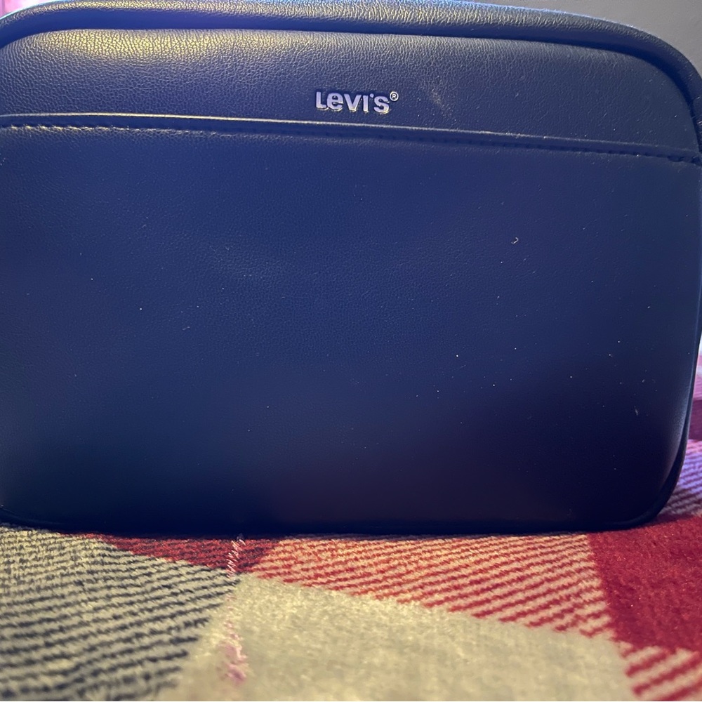 Levis purse